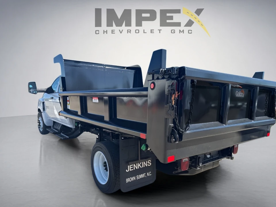 2023 Chevrolet Silverado Heavy Duty 4th Gen - Image 4 of 10