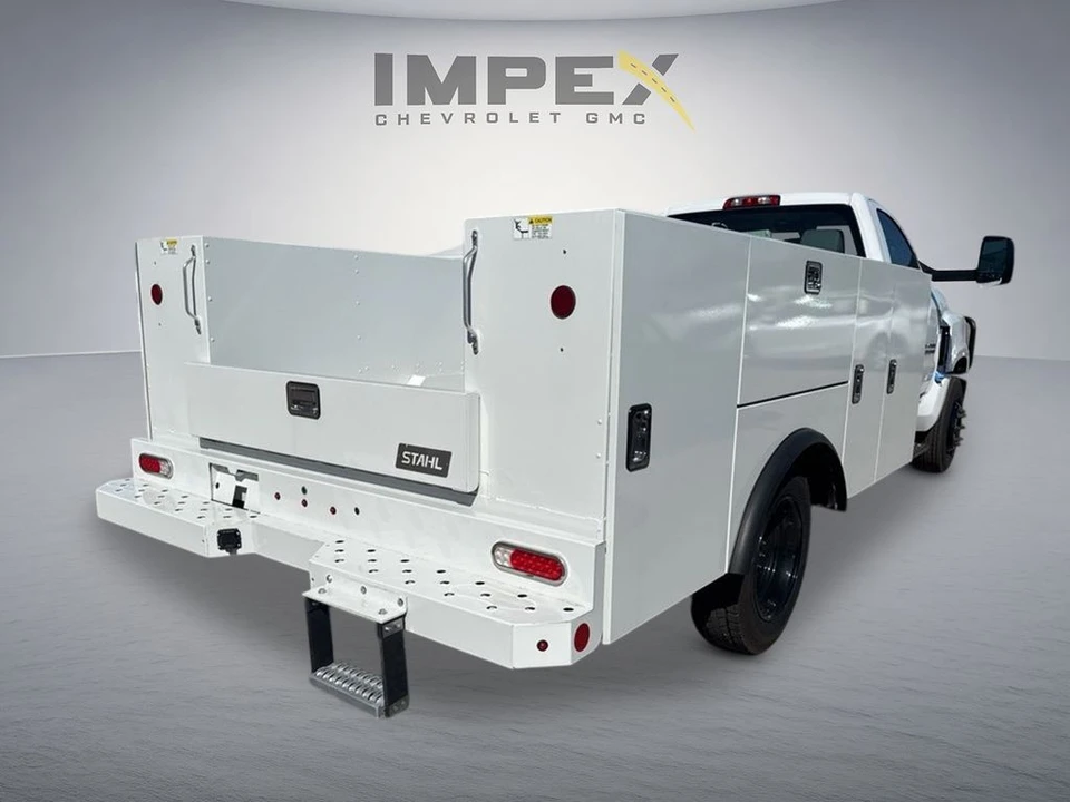 2023 Chevrolet Silverado Heavy Duty 4th Gen - Image 10 of 31