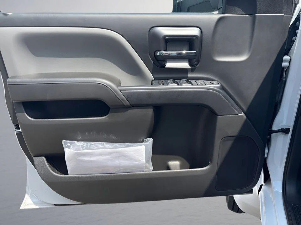 2023 Chevrolet Silverado Heavy Duty 4th Gen - Image 19 of 29