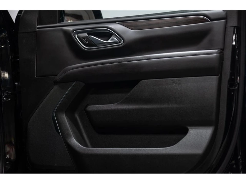 2023 Chevrolet Tahoe 5th Gen - Image 25 of 31