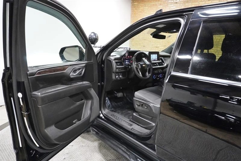2023 Chevrolet Tahoe 5th Gen - Image 19 of 21