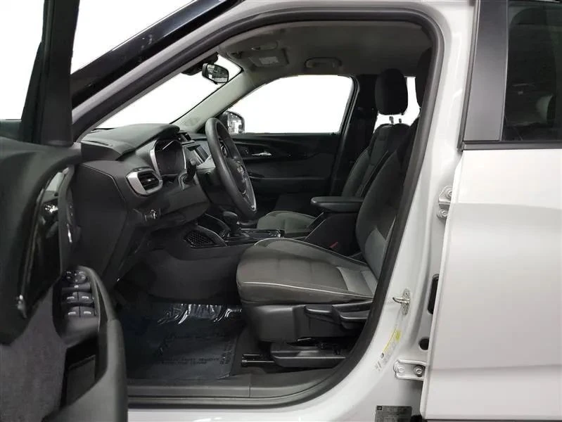 2023 Chevrolet Trailblazer - Image 9 of 12