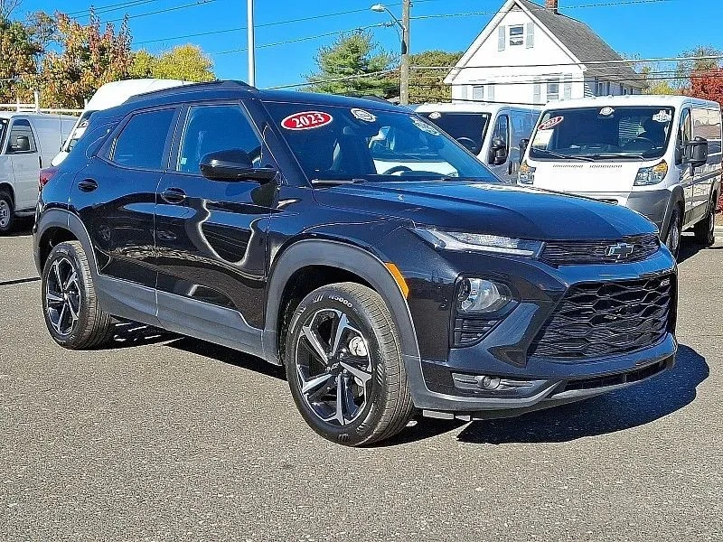 2023 Chevrolet Trailblazer - Image 2 of 12