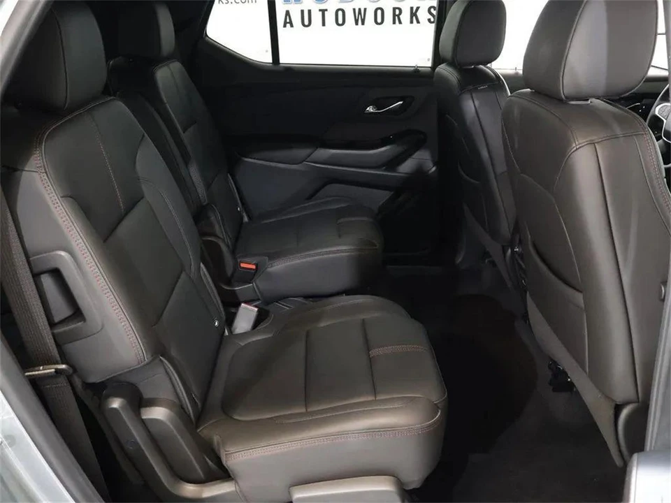 2023 Chevrolet Traverse - Image 25 of 31