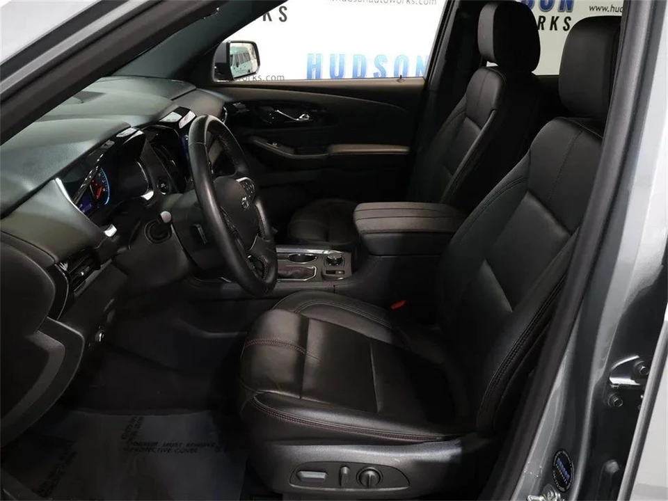 2023 Chevrolet Traverse - Image 13 of 31