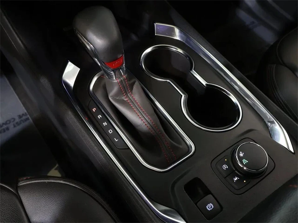 2023 Chevrolet Traverse - Image 22 of 31