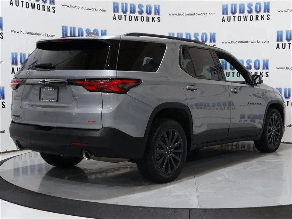 2023 Chevrolet Traverse - Image 6 of 31