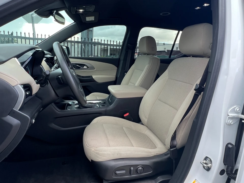 2023 Chevrolet Traverse - Image 13 of 21