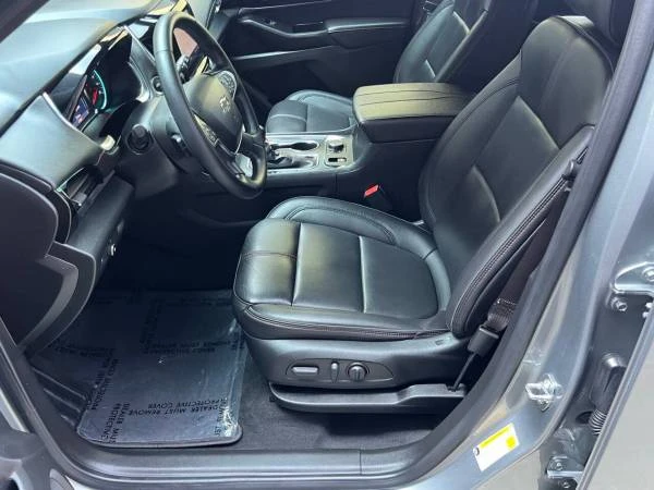 2023 Chevrolet Traverse - Image 15 of 20