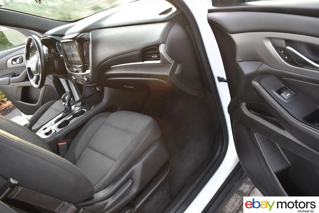 2023 Chevrolet Traverse - Image 17 of 21