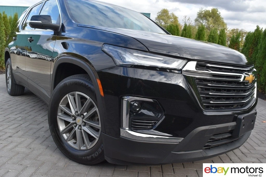 2023 Chevrolet Traverse - Image 2 of 21