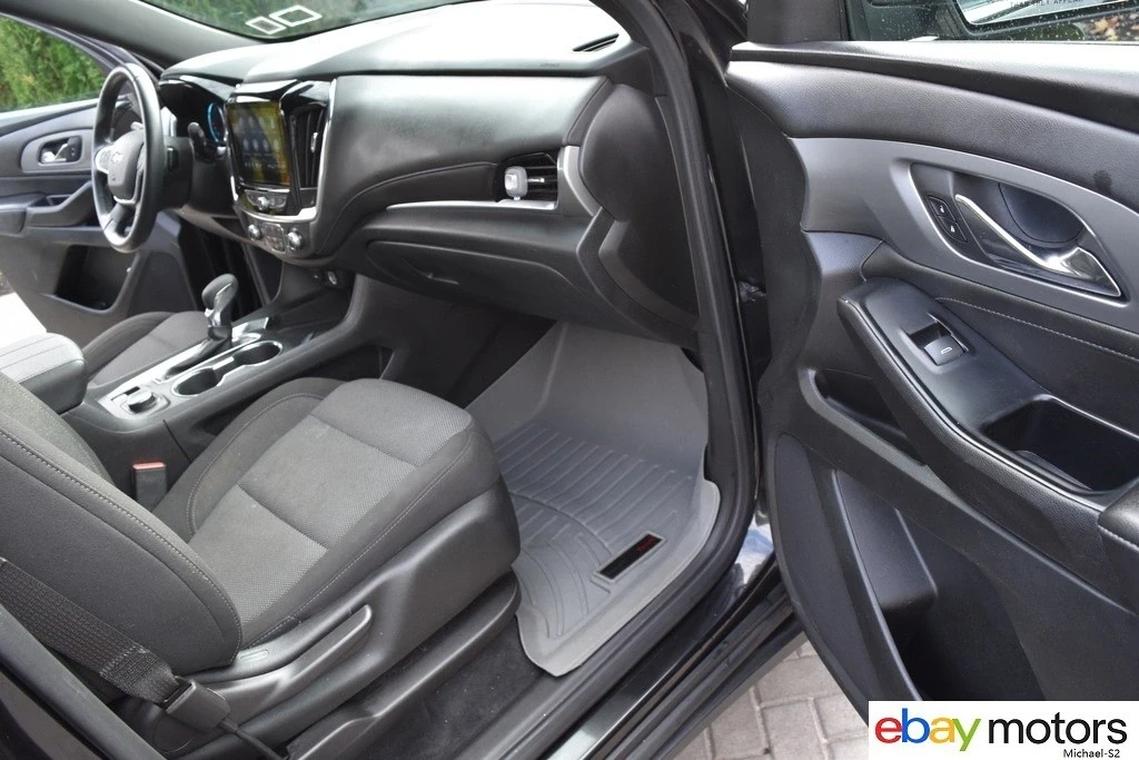 2023 Chevrolet Traverse - Image 17 of 21