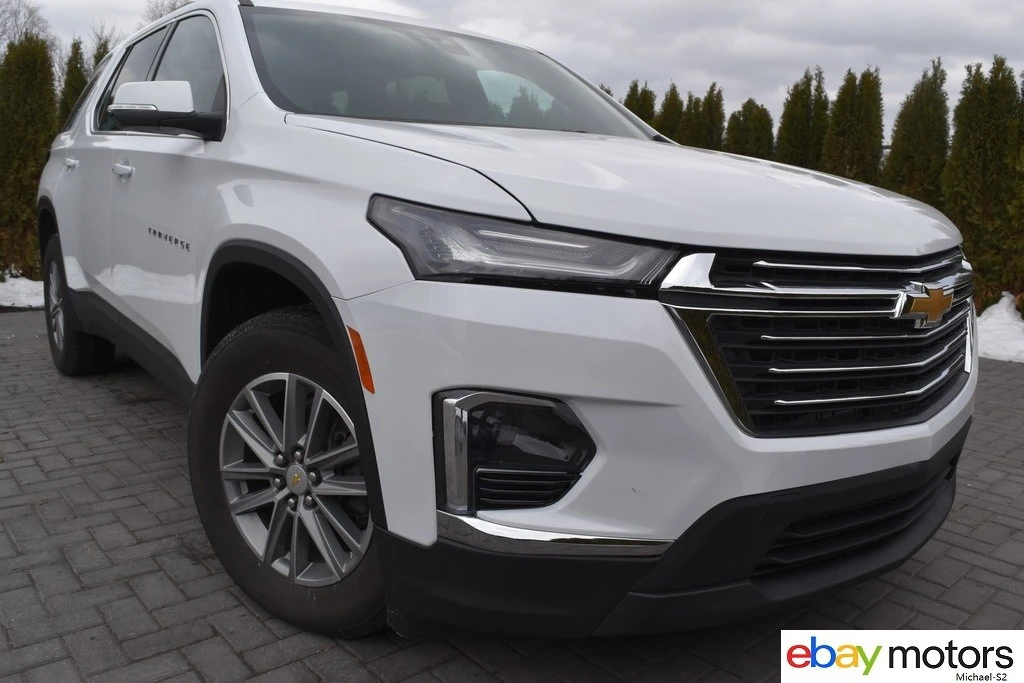 2023 Chevrolet Traverse - Image 2 of 21