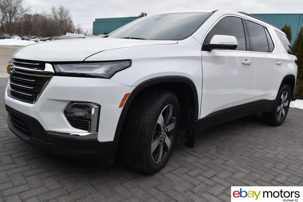 2023 Chevrolet Traverse - Image 9 of 21