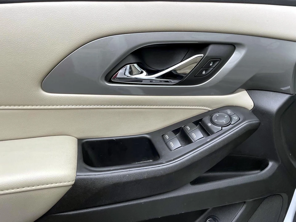 2023 Chevrolet Traverse - Image 18 of 21