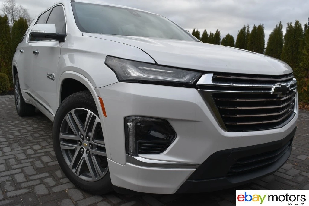 2023 Chevrolet Traverse - Image 2 of 21