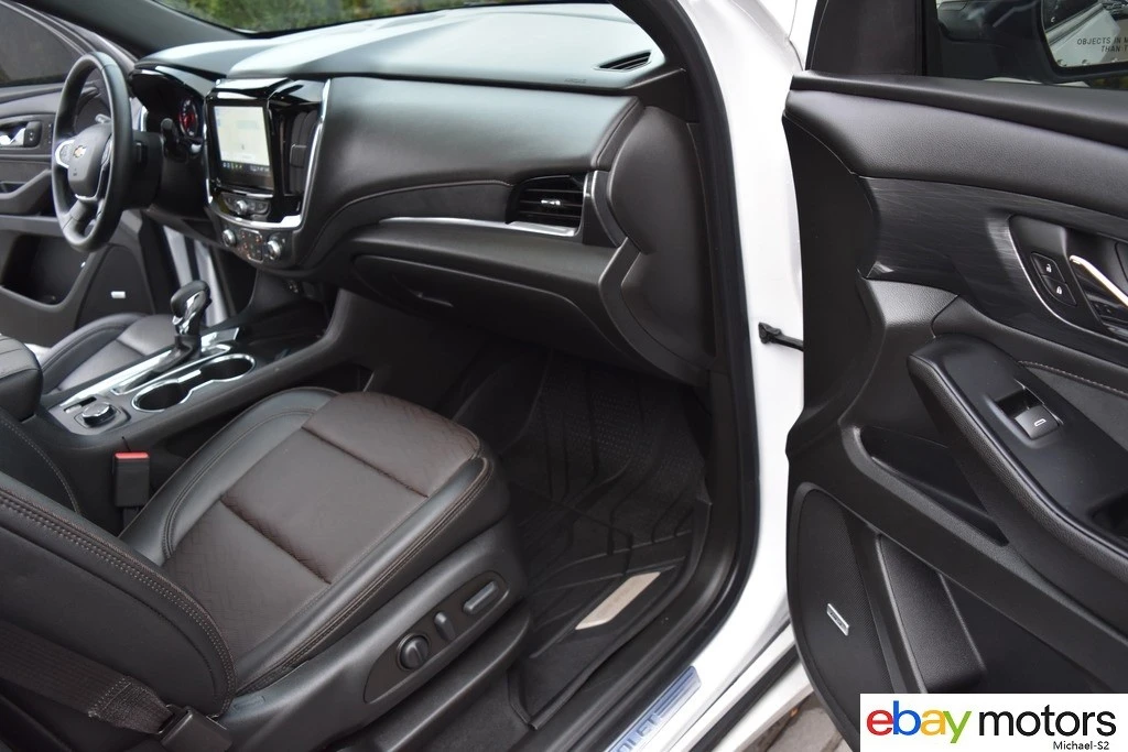 2023 Chevrolet Traverse - Image 17 of 21