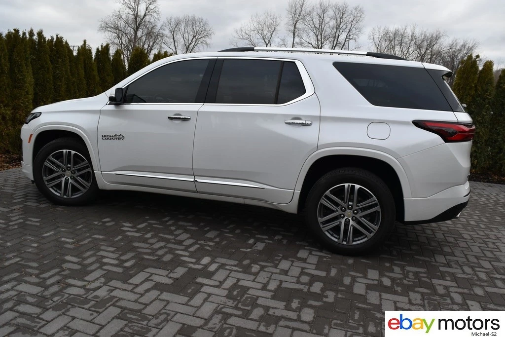 2023 Chevrolet Traverse - Image 8 of 21