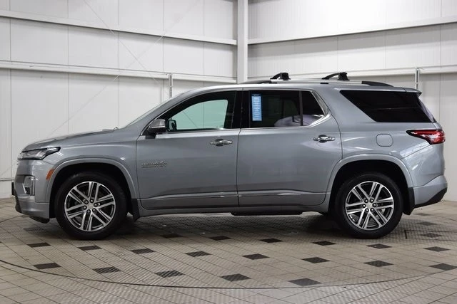 2023 Chevrolet Traverse - Image 4 of 12