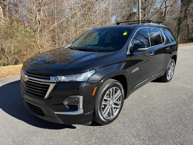 2023 Chevrolet Traverse - Image 2 of 12