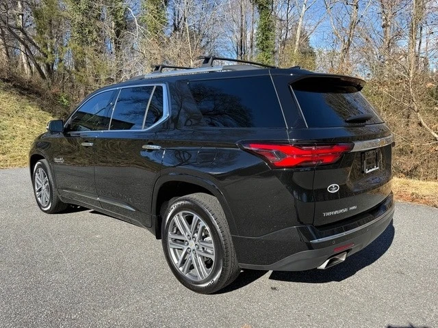 2023 Chevrolet Traverse - Image 8 of 12