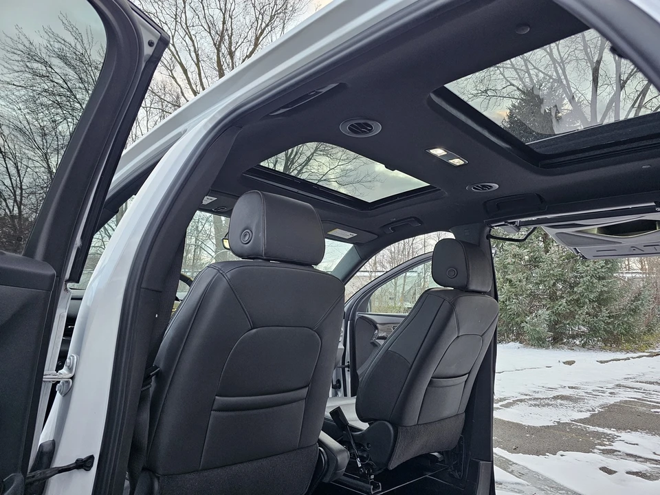 2023 Chevrolet Traverse - Image 8 of 21
