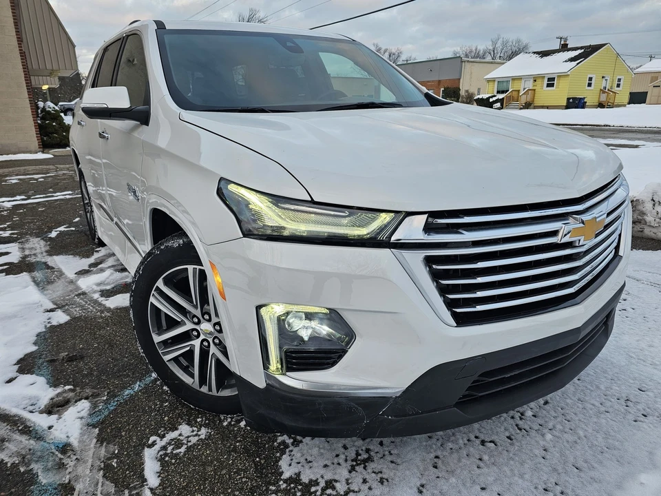 2023 Chevrolet Traverse - Image 3 of 21