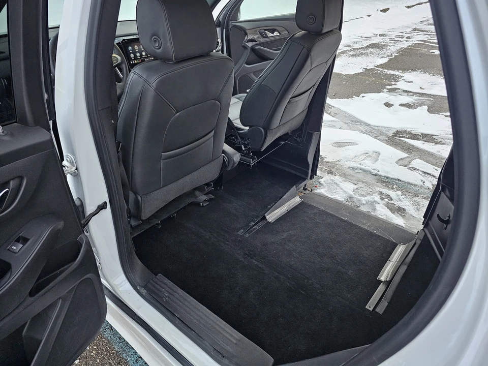 2023 Chevrolet Traverse - Image 10 of 21