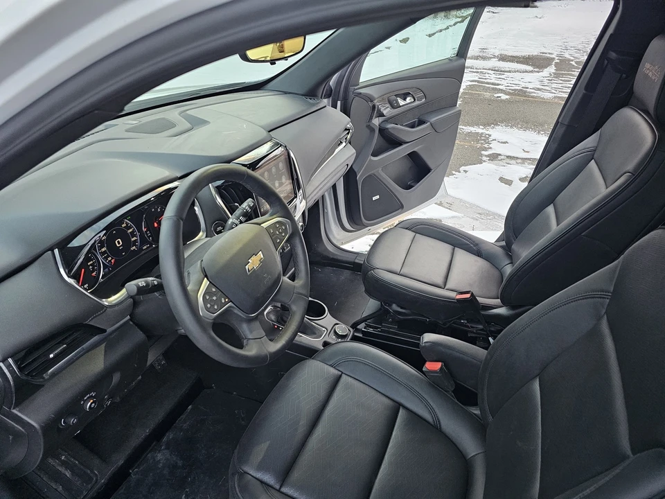 2023 Chevrolet Traverse - Image 4 of 21