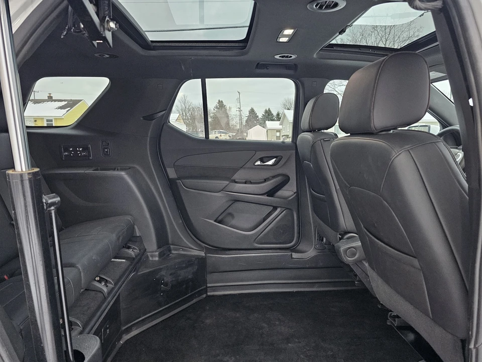 2023 Chevrolet Traverse - Image 11 of 21