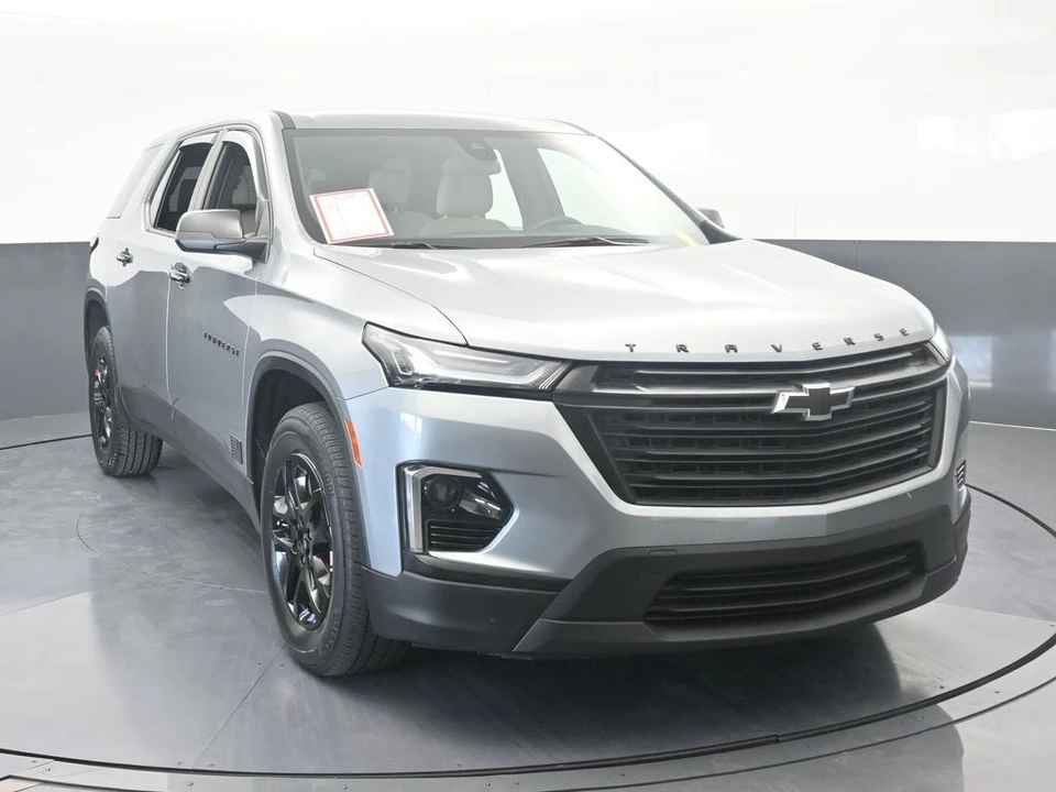 2023 Chevrolet Traverse - Image 9 of 12