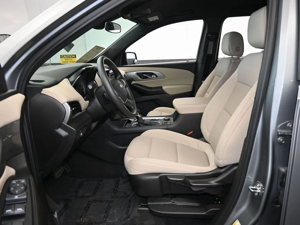 2023 Chevrolet Traverse - Image 11 of 12