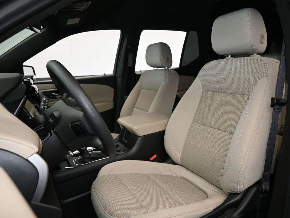 2023 Chevrolet Traverse - Image 10 of 12