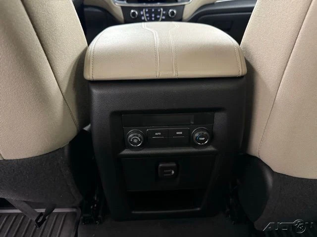 2023 Chevrolet Traverse - Image 17 of 21