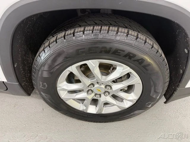 2023 Chevrolet Traverse - Image 4 of 21