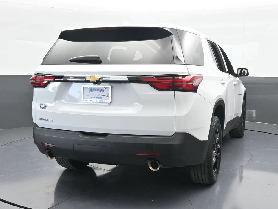2023 Chevrolet Traverse - Image 5 of 12