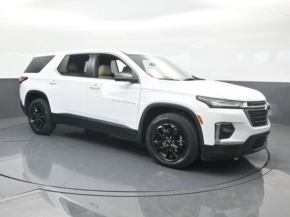 2023 Chevrolet Traverse - Image 8 of 12
