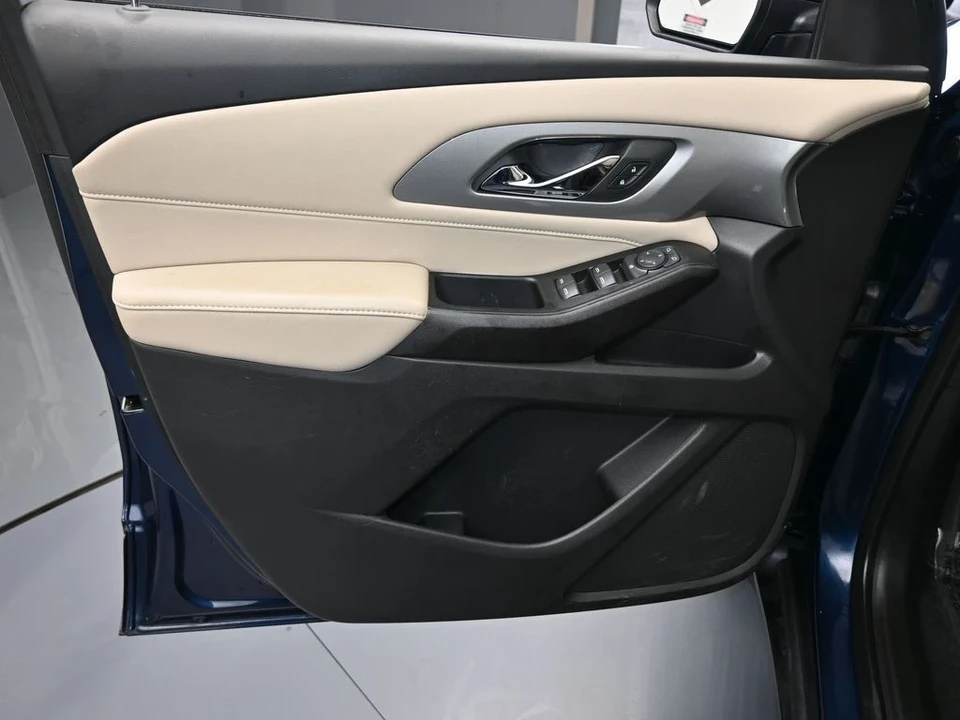 2023 Chevrolet Traverse - Image 12 of 12
