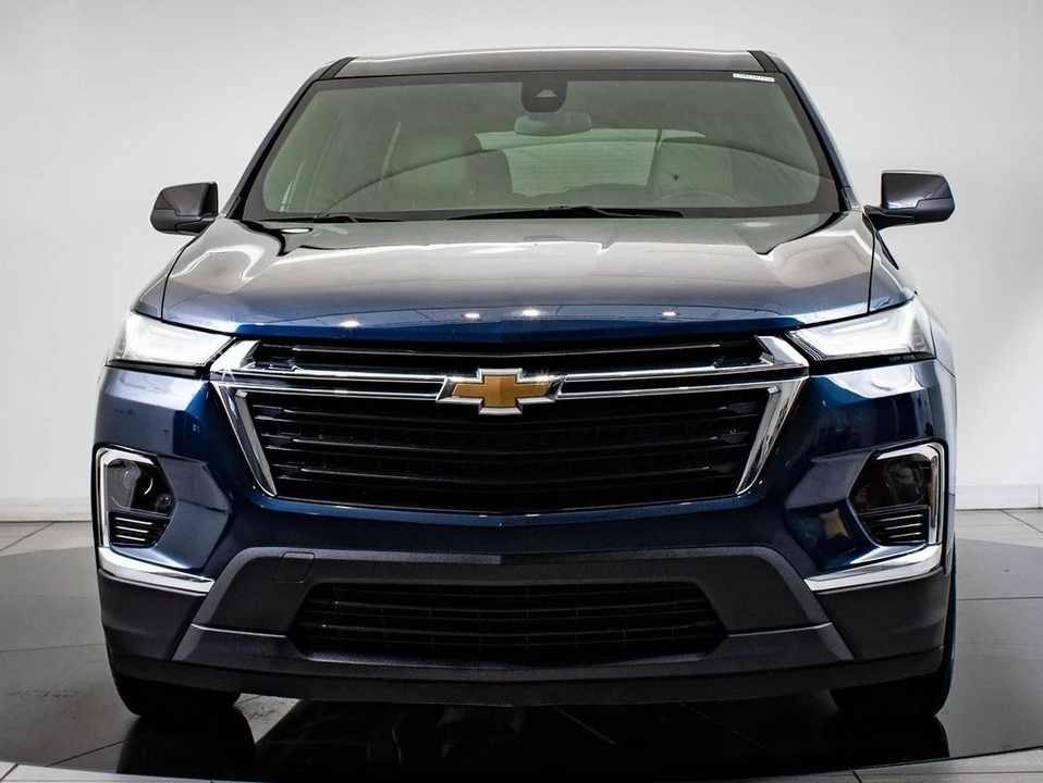 2023 Chevrolet Traverse - Image 2 of 21