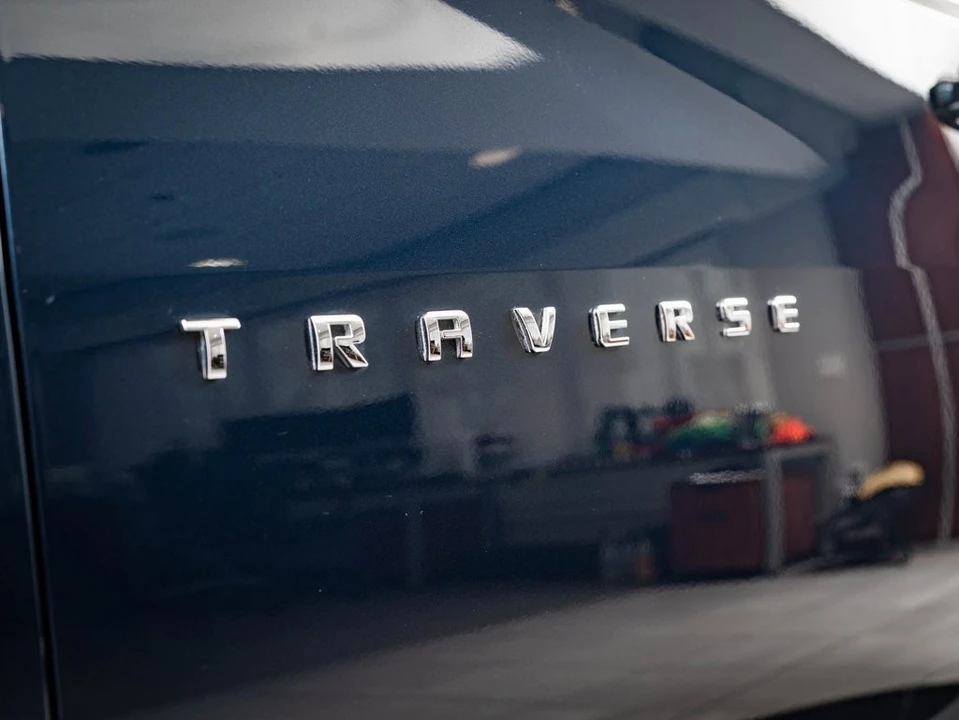 2023 Chevrolet Traverse - Image 9 of 21