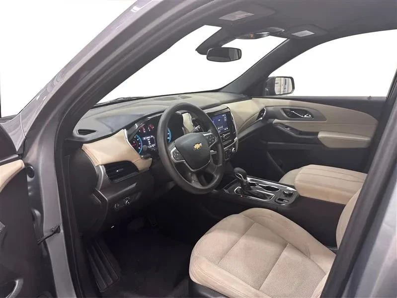 2023 Chevrolet Traverse - Image 9 of 12
