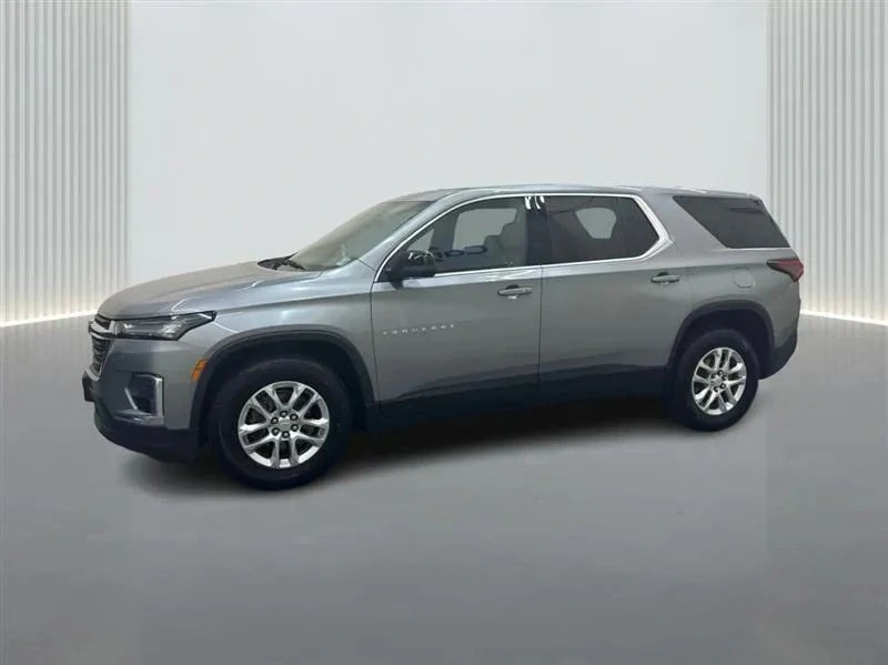 2023 Chevrolet Traverse - Image 2 of 12