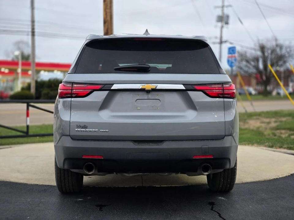 2023 Chevrolet Traverse - Image 6 of 12