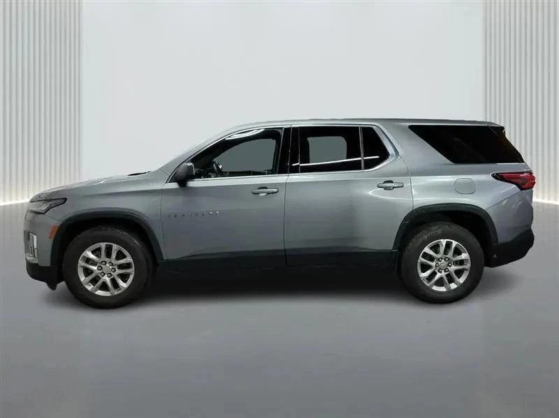 2023 Chevrolet Traverse - Image 2 of 12