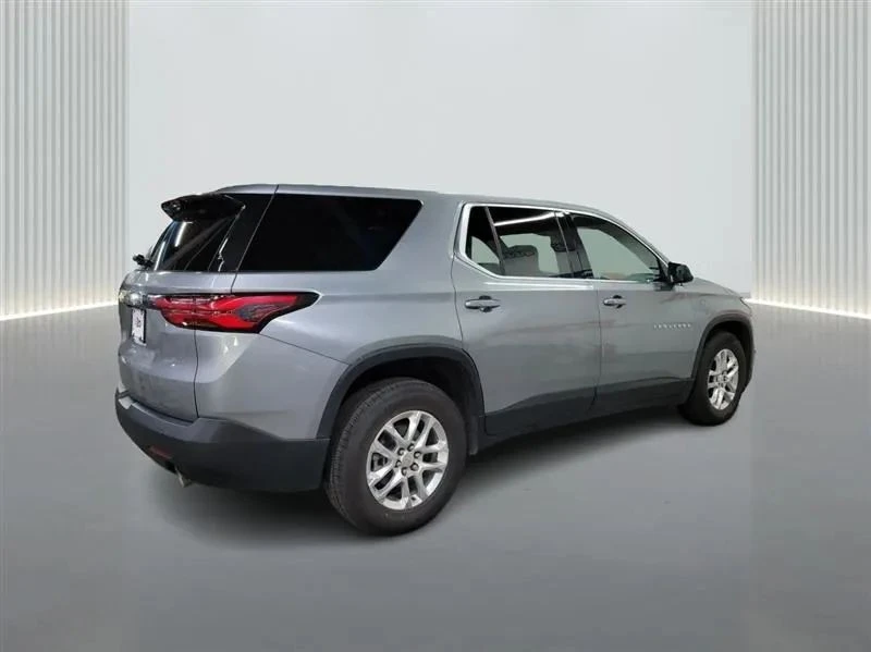 2023 Chevrolet Traverse - Image 5 of 12