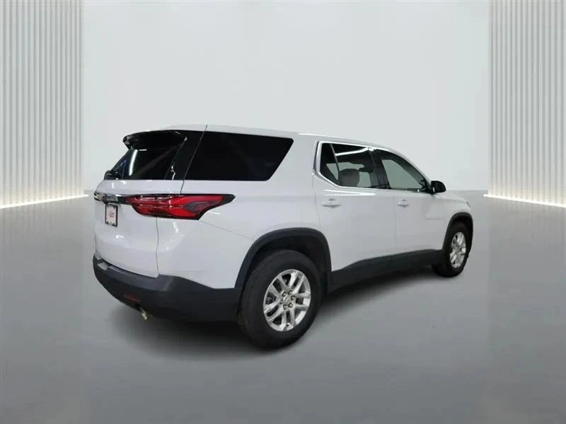 2023 Chevrolet Traverse - Image 5 of 12