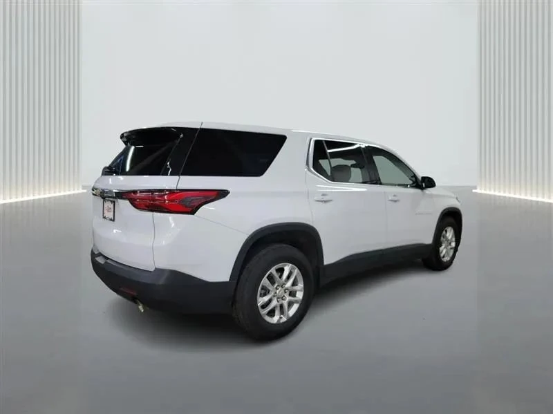 2023 Chevrolet Traverse - Image 5 of 12