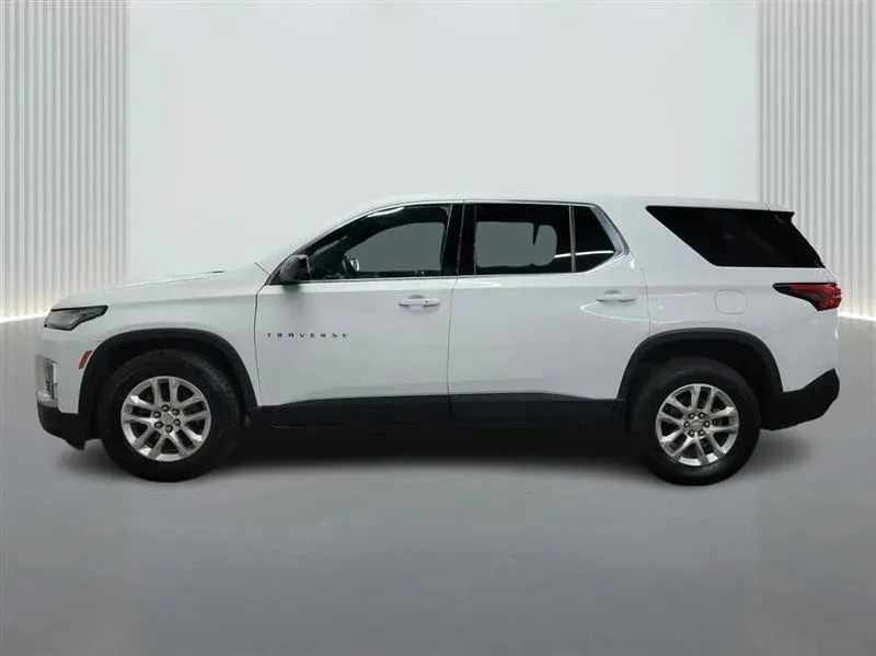 2023 Chevrolet Traverse - Image 2 of 12