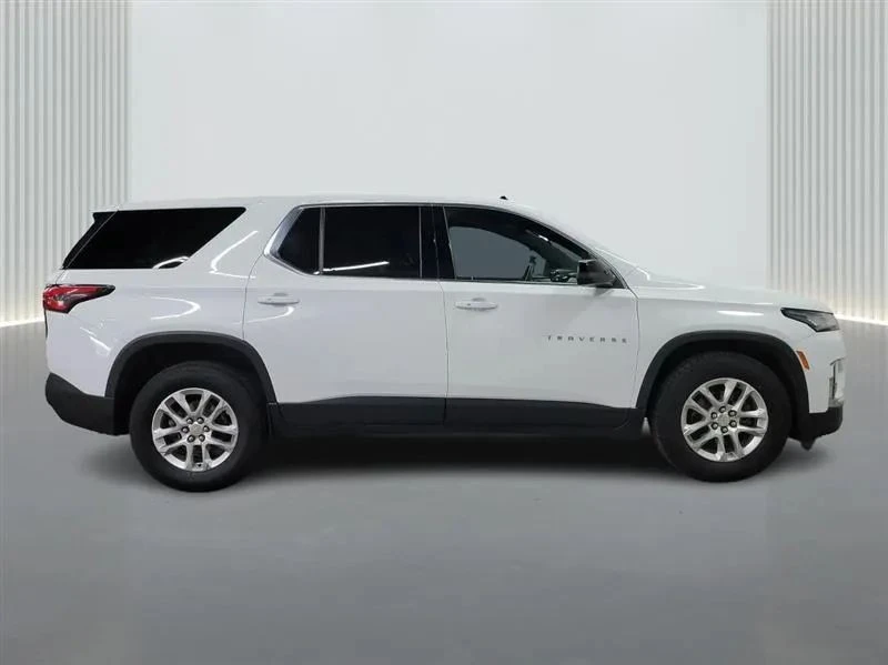 2023 Chevrolet Traverse - Image 6 of 12