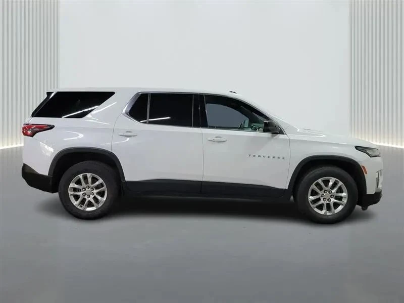 2023 Chevrolet Traverse - Image 6 of 12